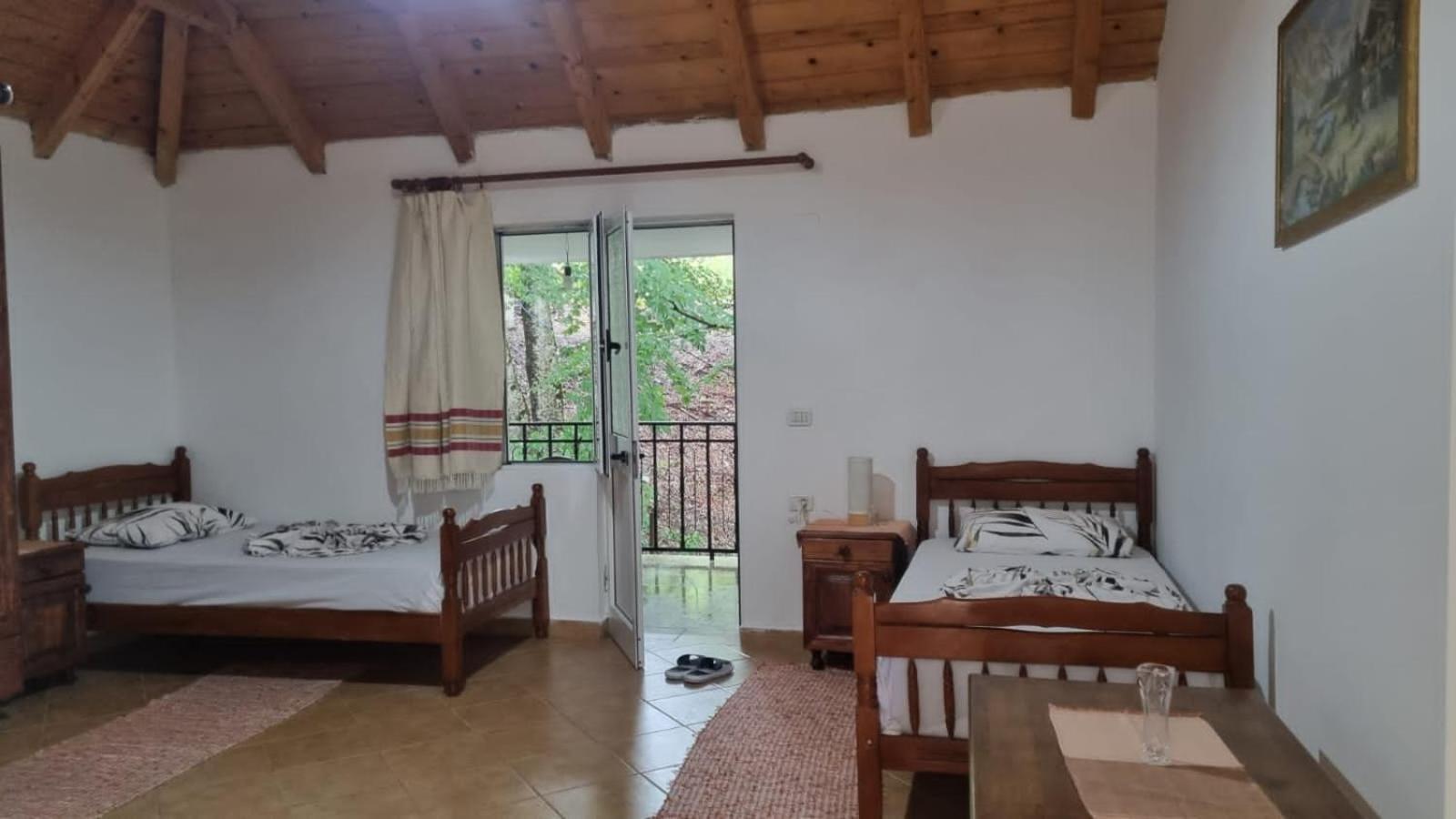 Hotel Bujtina Te Grima Theth Exteriér fotografie