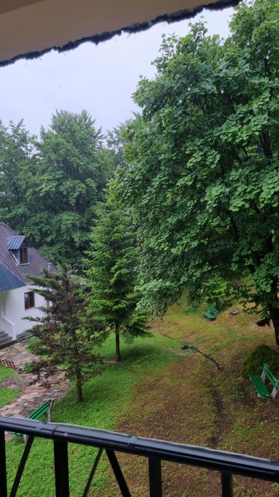 Hotel Bujtina Te Grima Theth Exteriér fotografie