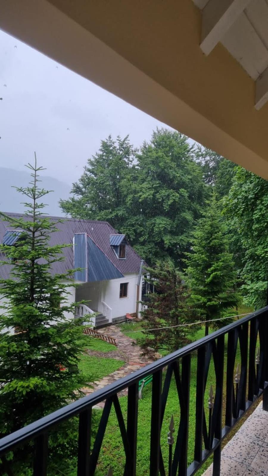 Hotel Bujtina Te Grima Theth Exteriér fotografie